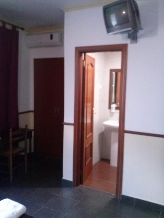 Pension El Cesar Caceres Exterior photo